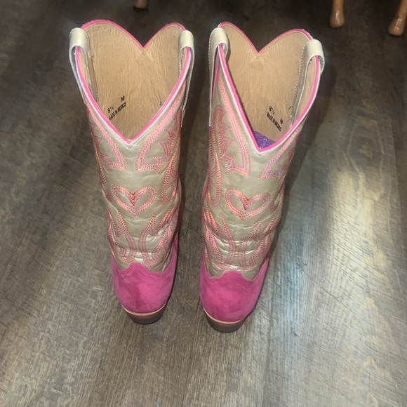 Macie Dean Pink Boots ✨ - Picture 6 of 7